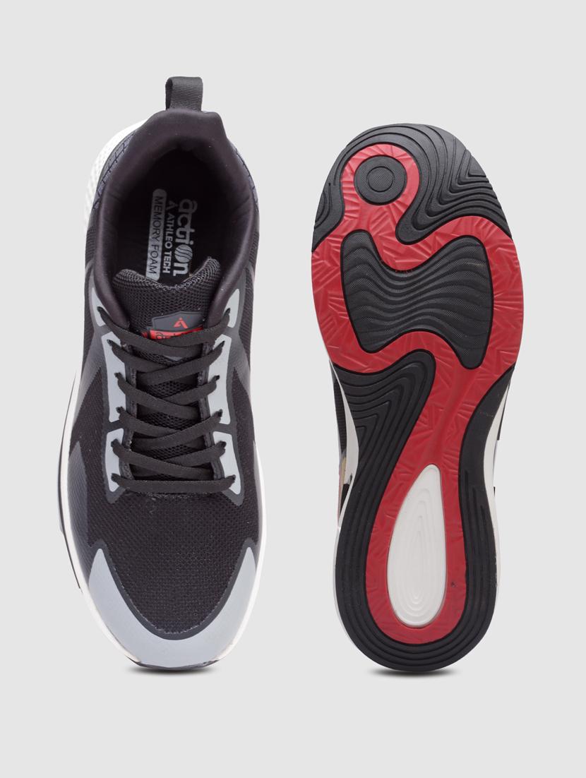 men lace up sports shoes - 21460526 - Standard Image - 4