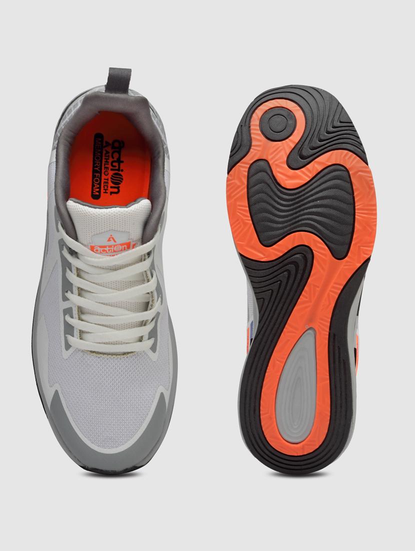 men lace up sports shoes - 21460528 - Standard Image - 4