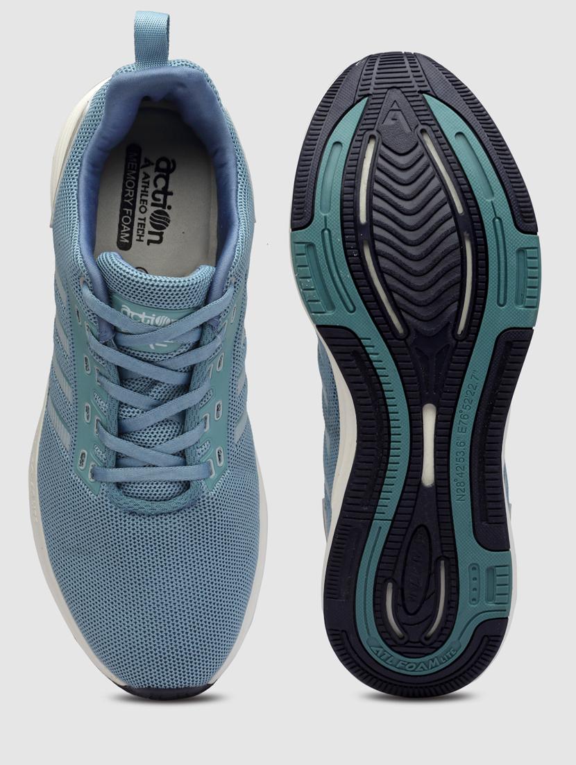 men lace up sports shoes - 21460530 - Standard Image - 4