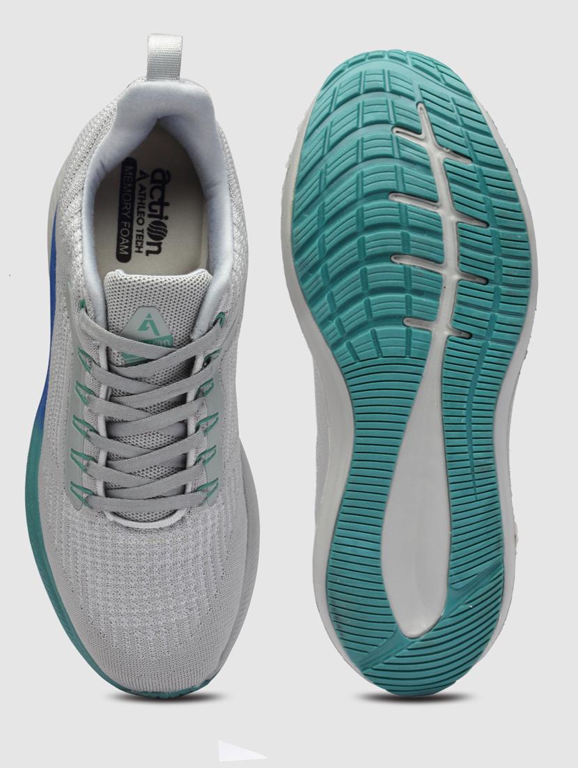 men lace up sports shoes - 21460539 - Standard Image - 4