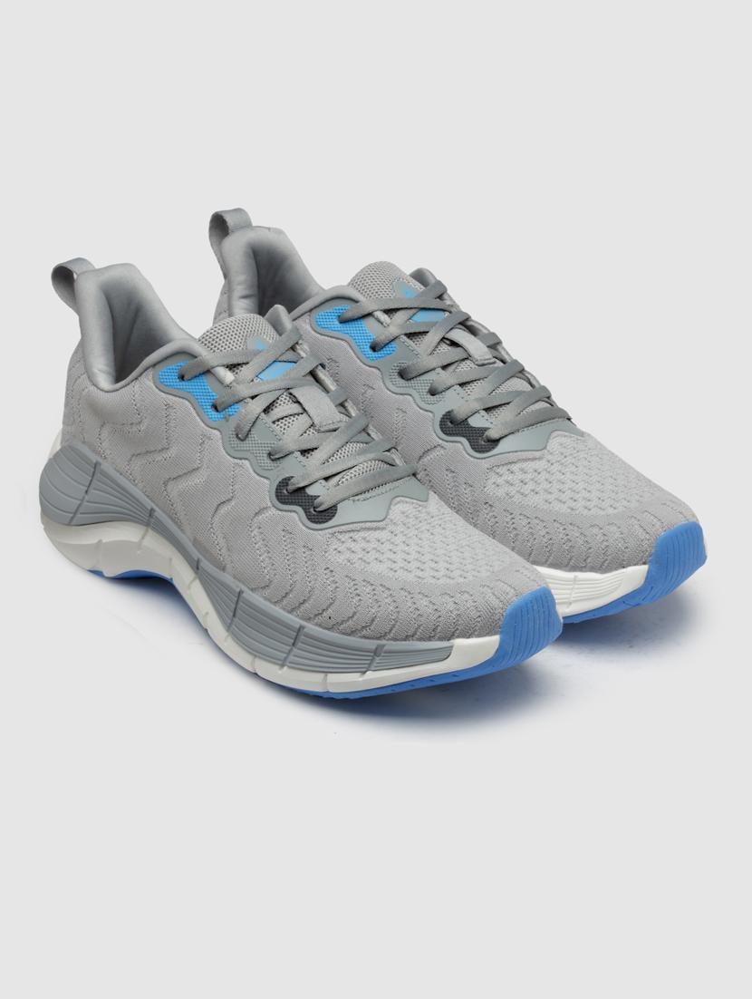 men lace up sports shoes - 21460551 -  Standard Image - 1