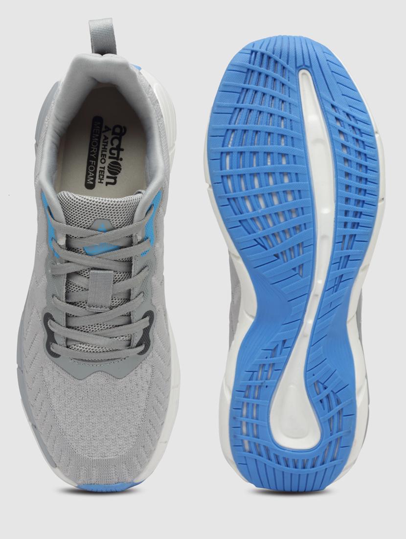 men lace up sports shoes - 21460551 - Standard Image - 4