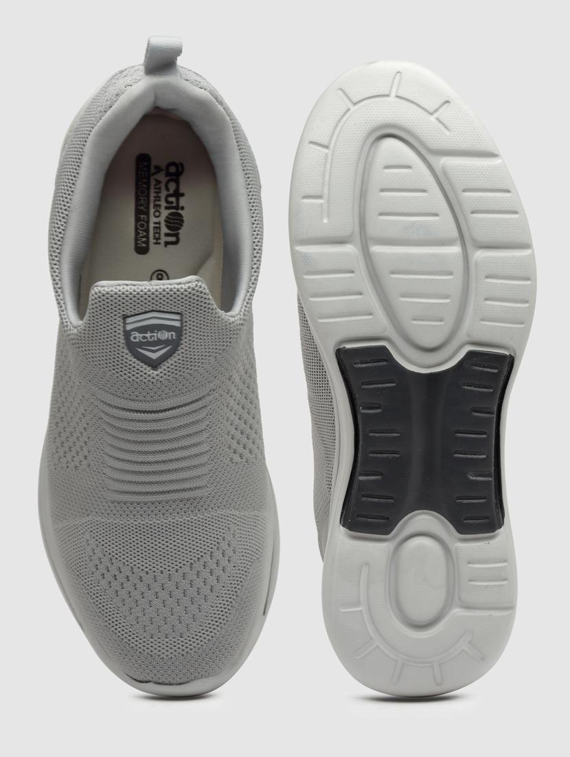 men slip on sports shoes - 21460577 - Standard Image - 4