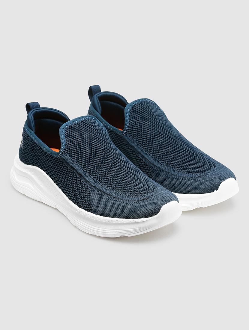 men slip on sports shoes - 21460613 - Standard Image - 1