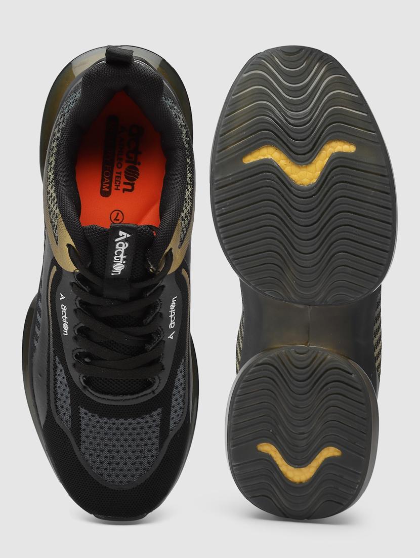 men lace up sports shoes - 21460657 - Standard Image - 4