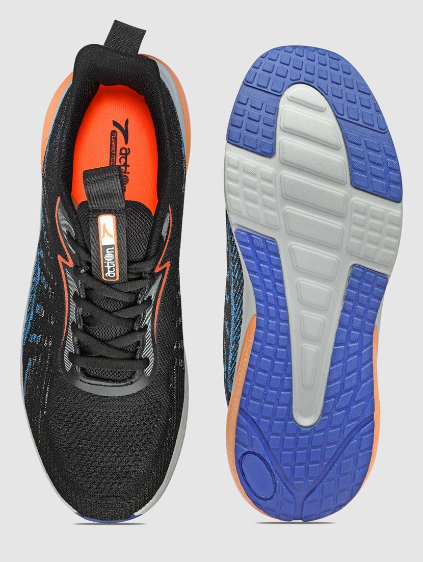 men lace up sports shoes - 21460666 - Standard Image - 4