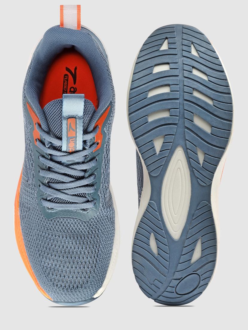 men lace up sports shoes - 21460726 - Standard Image - 4