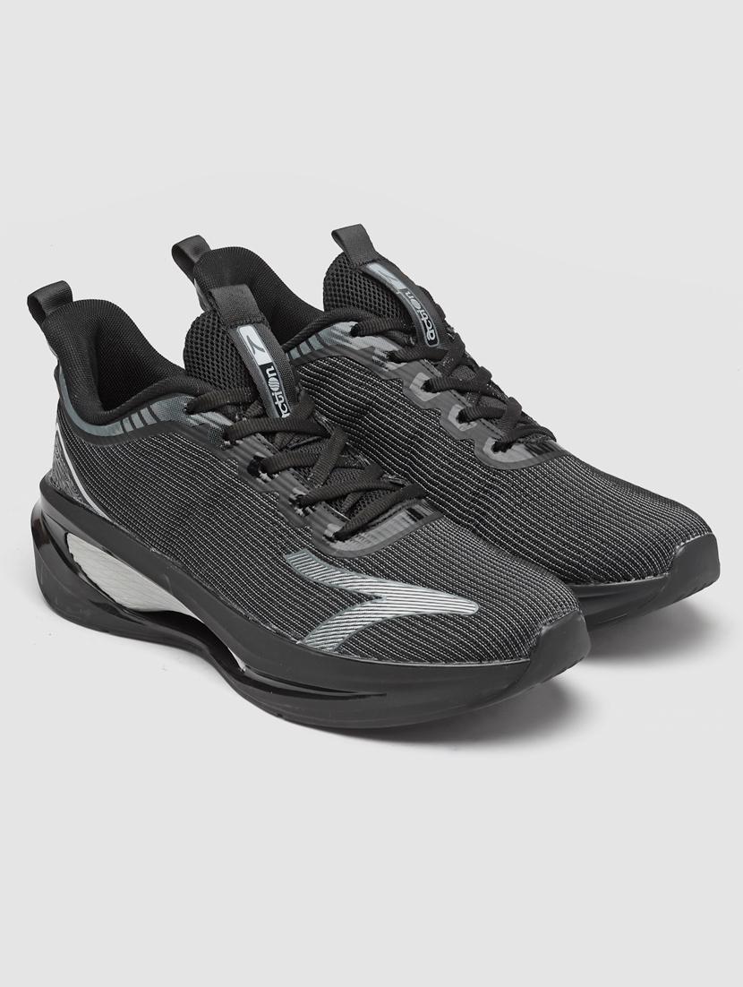 men lace up sports shoes - 21460835 -  Standard Image - 1
