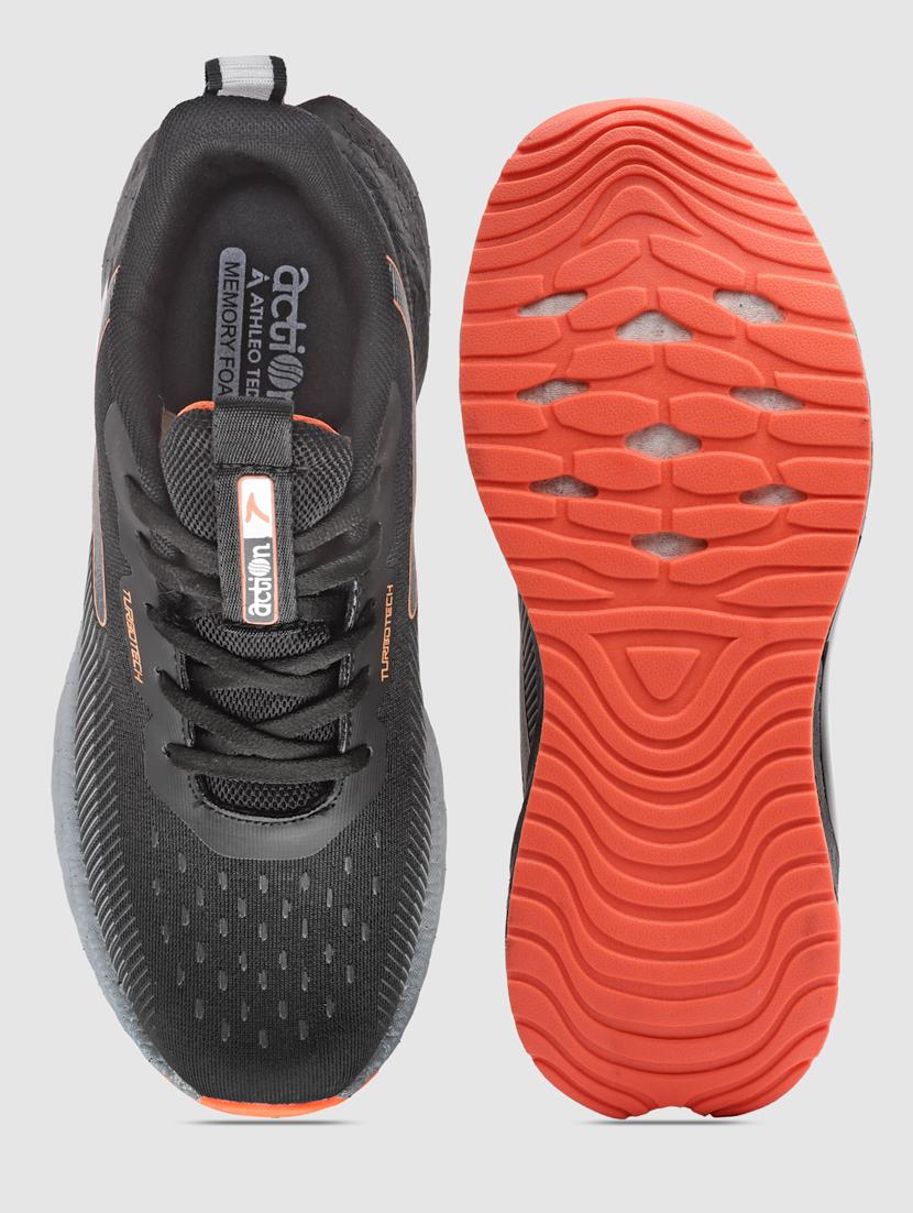 men lace up sports shoes - 21460856 - Standard Image - 4