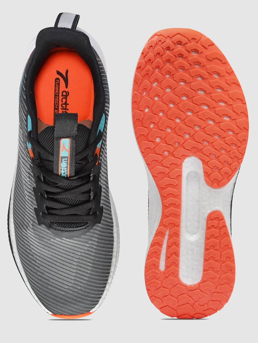 men lace up sports shoes - 21460875 - Standard Image - 4