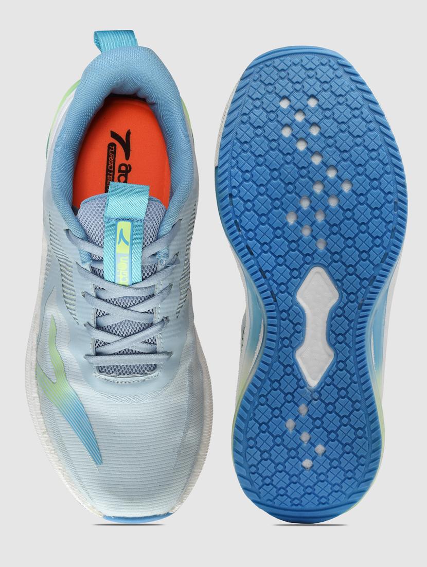 men lace up sport shoes - 21460879 - Standard Image - 4