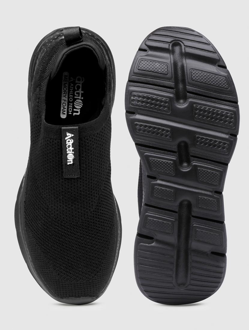 men slip on sports shoes - 21460898 - Standard Image - 4