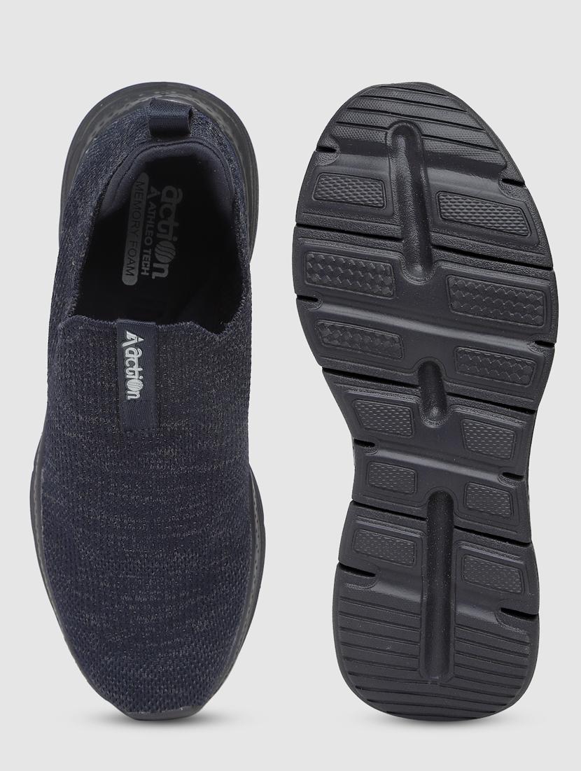 men slip on sports shoes - 21460906 - Standard Image - 4