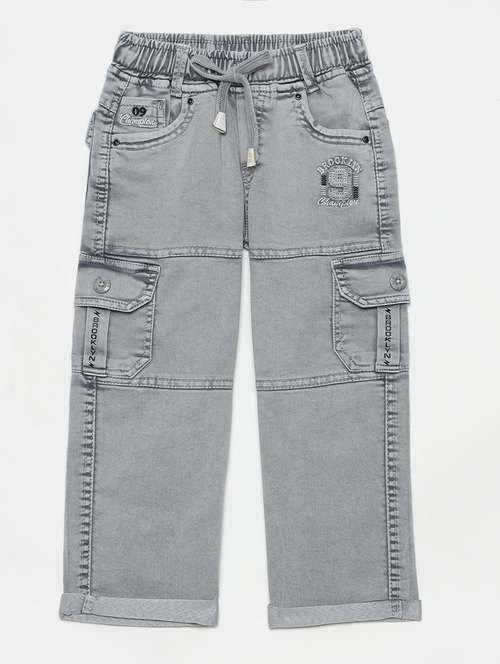 boys mid rise cotton plain jeans - 21461153 - Standard Image - 0