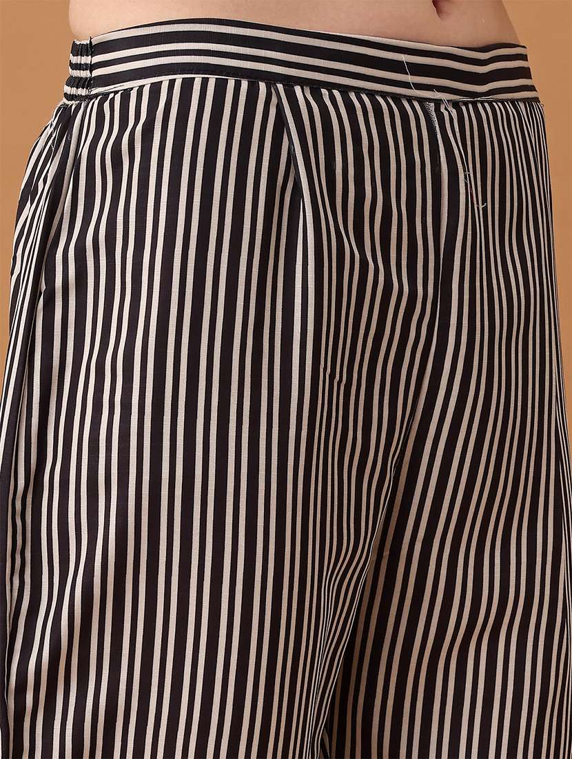 women black kurta pant set with dupatta - 21461310 -  Standard Image - 6