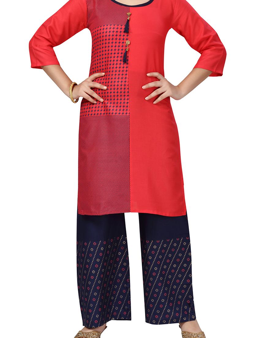 girls red cotton kurta pant suit set - 21462571 - Standard Image - 4