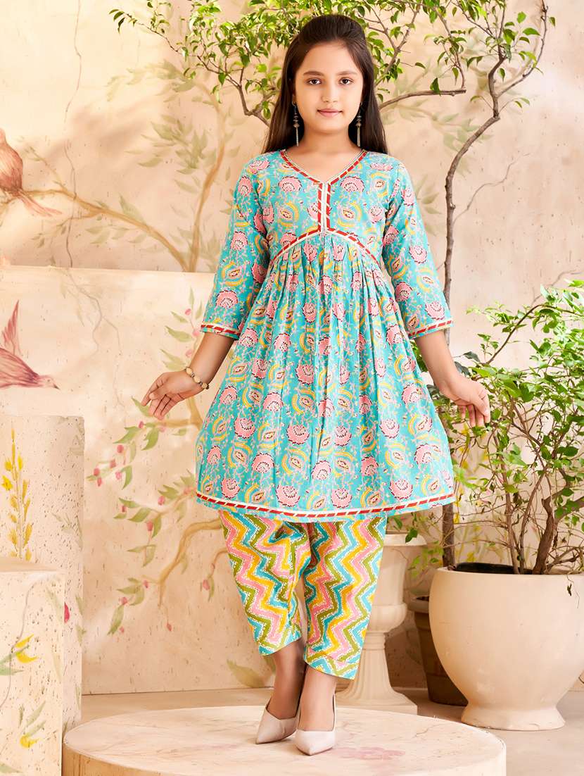 girls printed ethnic wear suit set