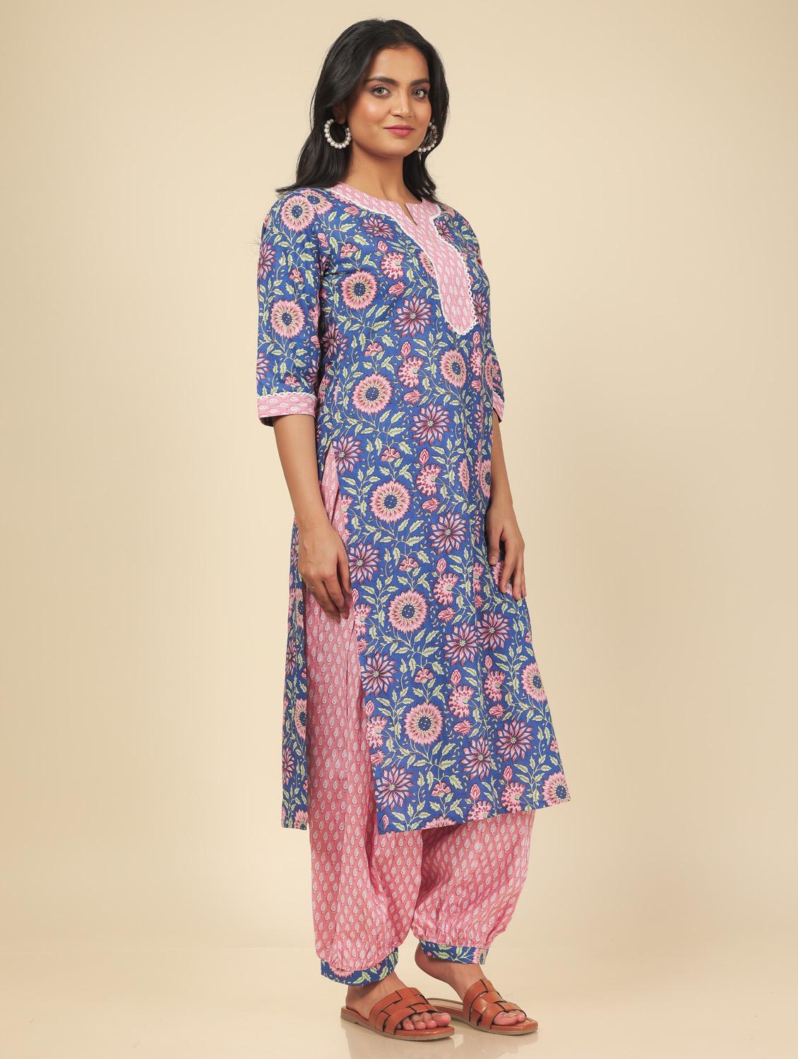 women blue floral printed straight kurta - 21462953 - Standard Image - 1