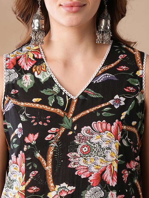 globus women black lace insert v-neck vibrant floral print a-line festive kurta & elasticated pants set - 21463101 -  Standard Image - 4