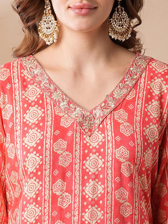 globus women coral gotta patti v-neck gold foil block floral printed straight workwear kurta - 21463107 - Standard Image - 4