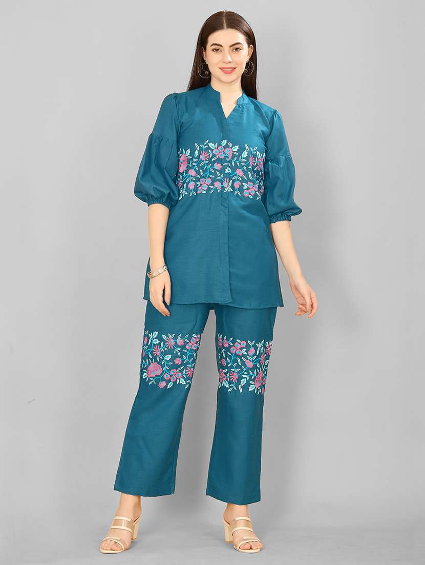 women embroidered co-ord set