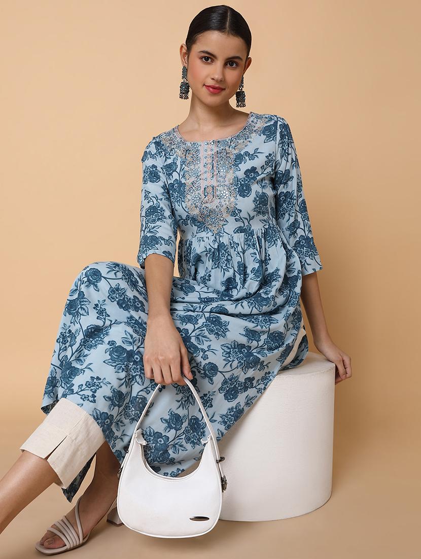 women three quarter sleeve flared kurta - 21463643 - Standard Image - 4