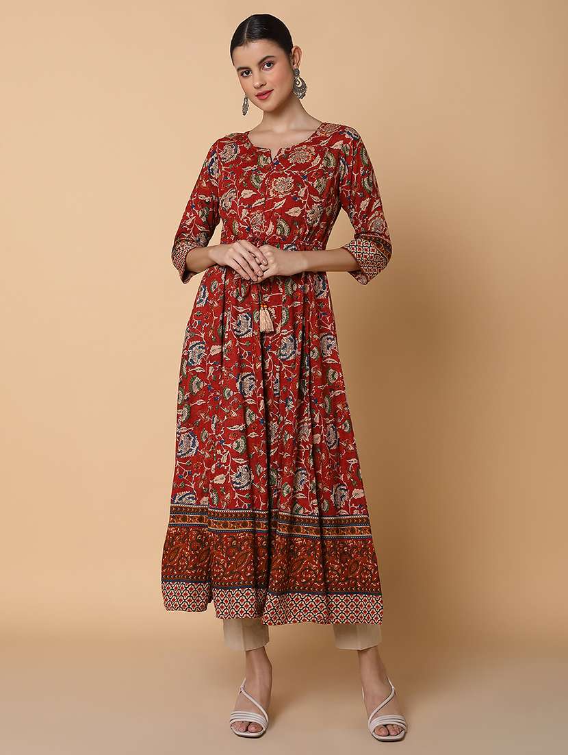 women three quarter sleeve anarkali kurta