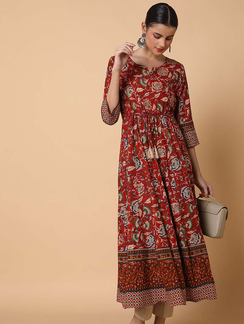 women three quarter sleeve anarkali kurta - 21463644 - Standard Image - 4