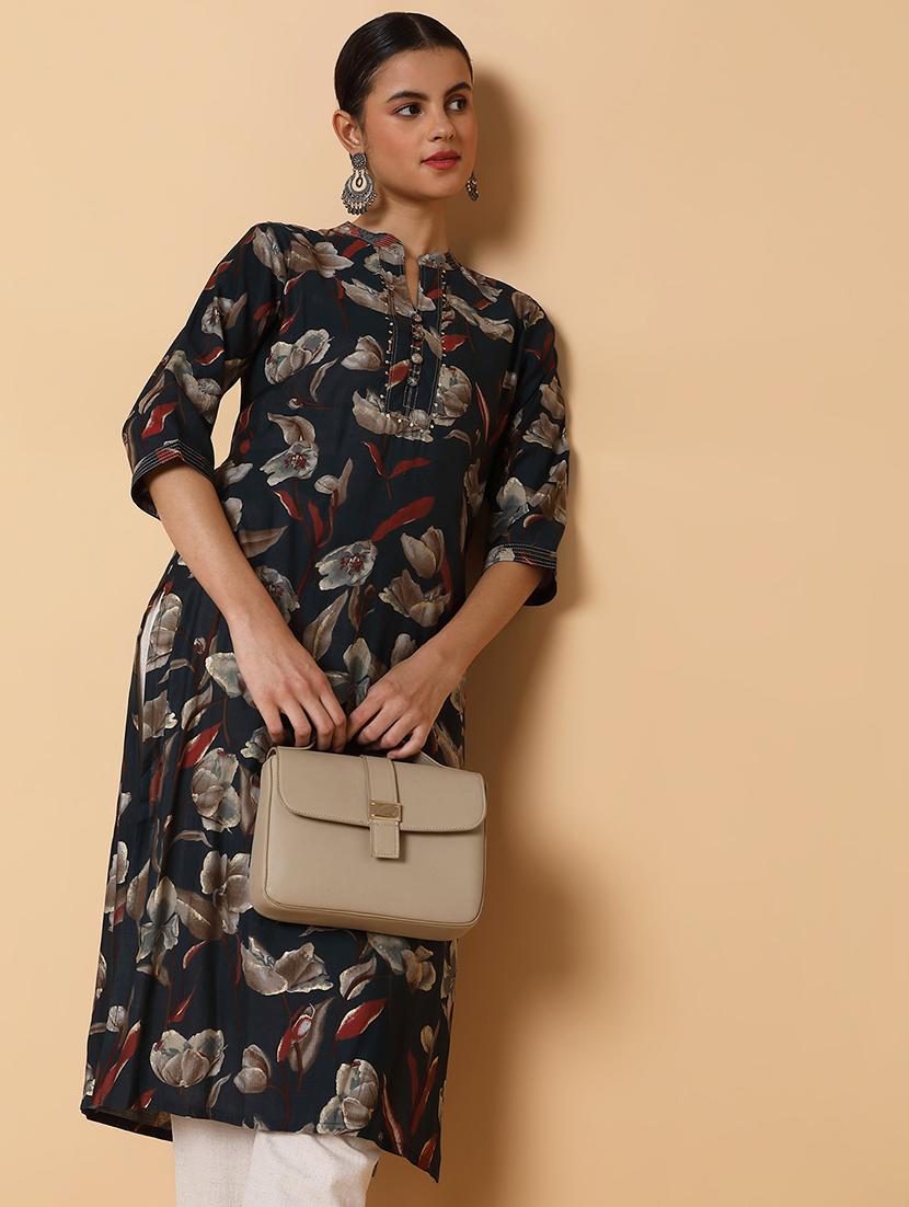 women three quarter sleeve straight kurta - 21463665 - Standard Image - 4