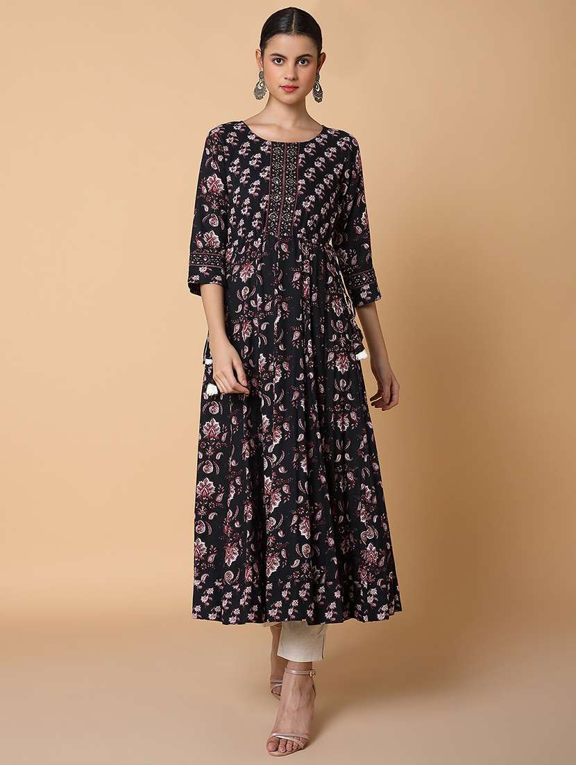 women three quarter sleeve anarkali kurta - 21463668 - Standard Image - 1