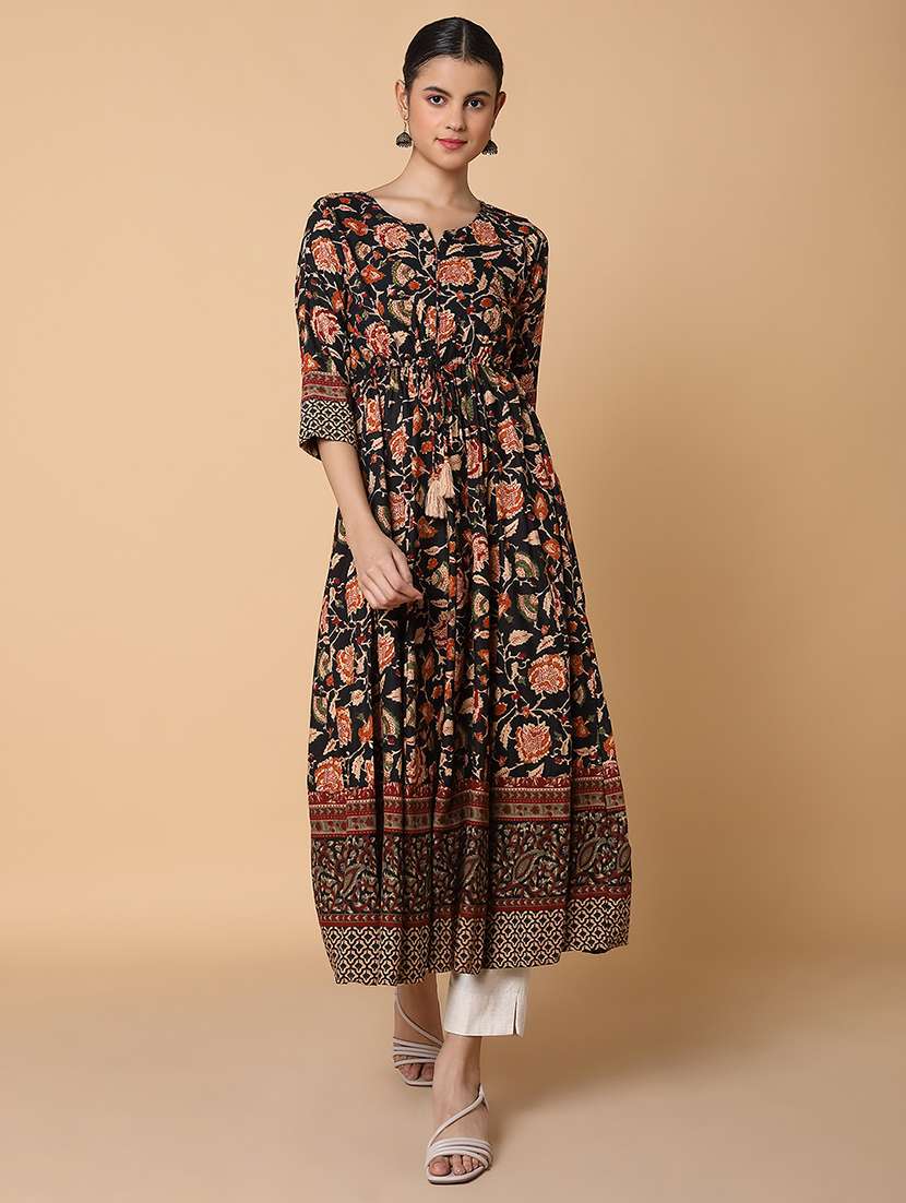 women three quarter sleeve anarkali kurta - 21463677 -  Standard Image - 1