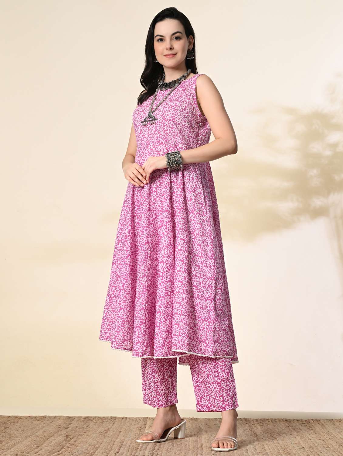 women pink batik printed kurta pant set - 21464203 -  Standard Image - 1