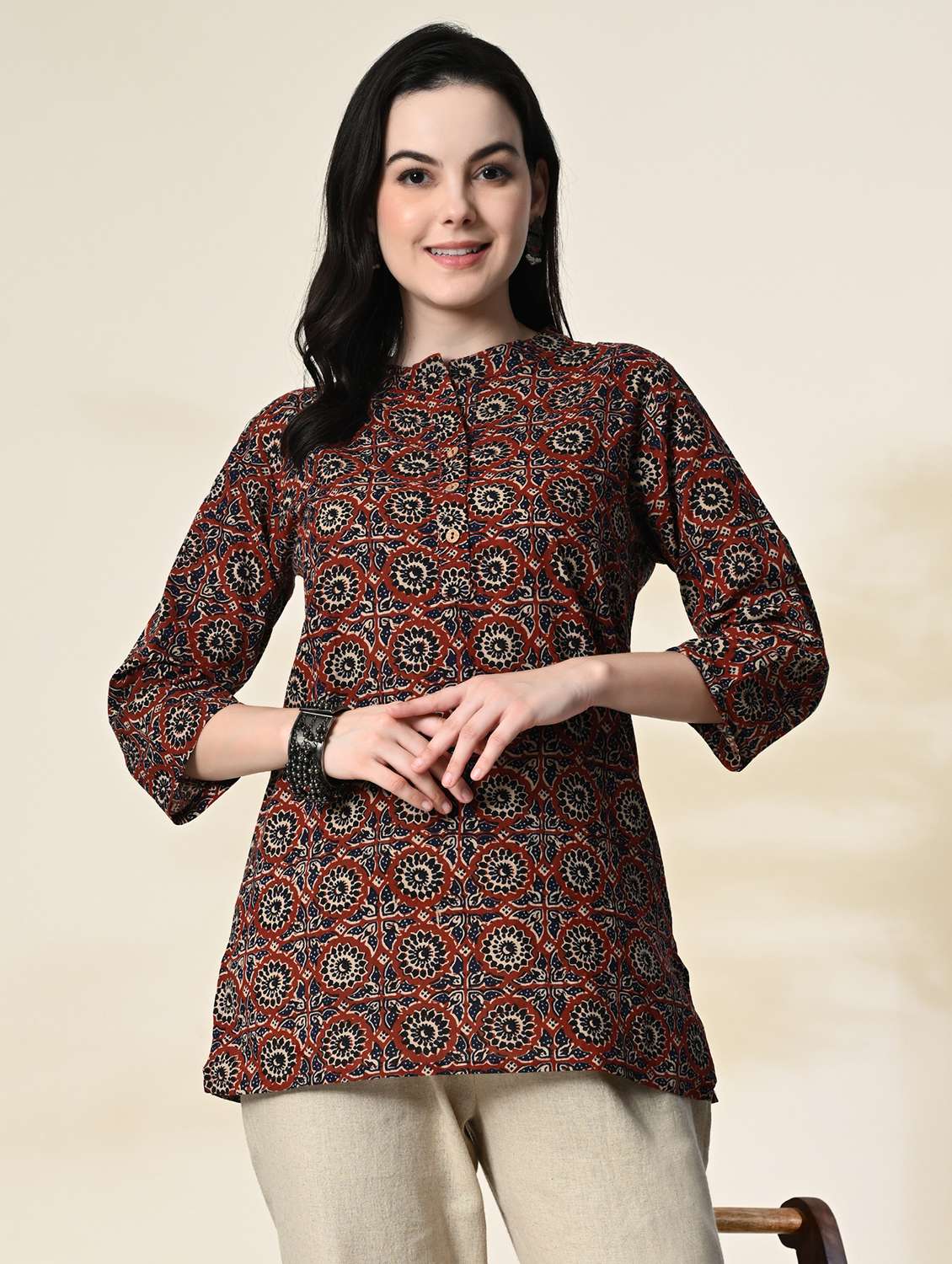 women maroon printed straight kurti