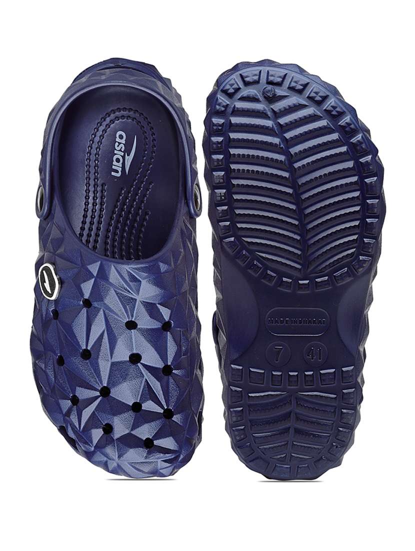 men solid slip on clogs - 21466251 -  Standard Image - 4