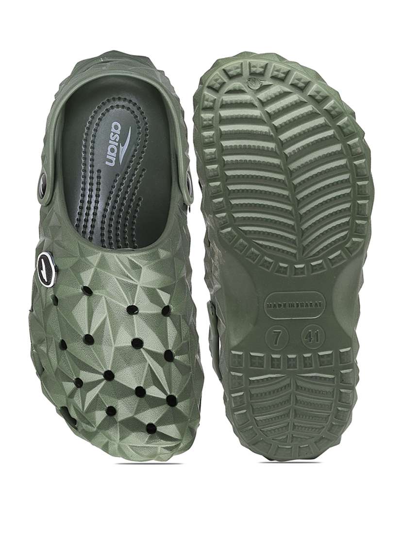 men solid slip on clogs - 21466253 -  Standard Image - 4