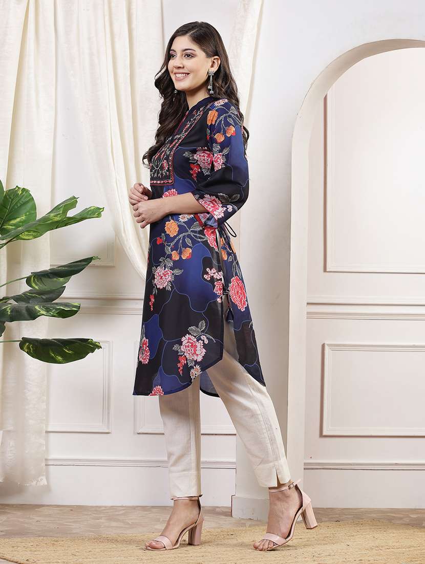 women mandarin neck floral printed straight kurta - 21468488 -  Standard Image - 1