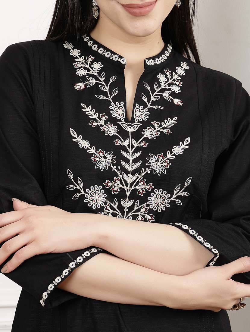 women black kurta palazzo set  - 21468579 -  Standard Image - 4