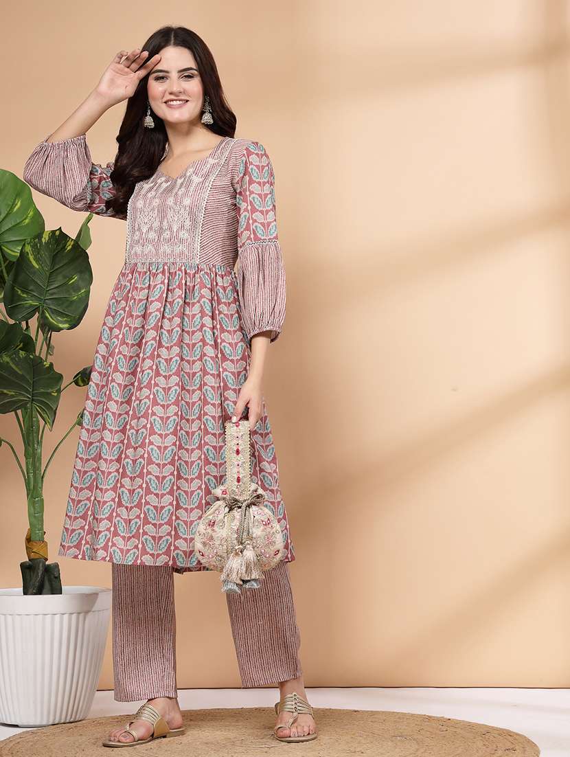women peach kurta palazzo set  - 21468598 -  Standard Image - 1