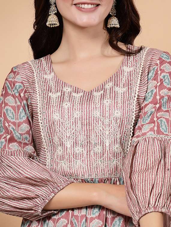 women peach kurta palazzo set  - 21468598 -  Standard Image - 4