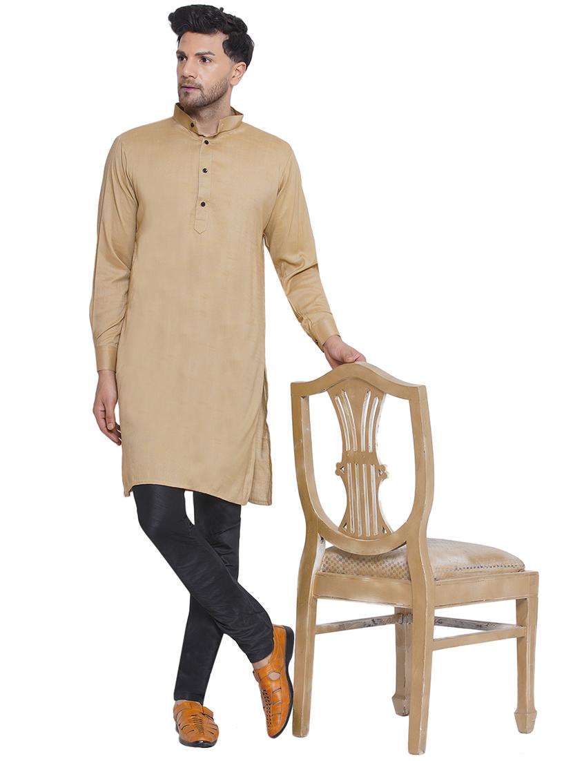 men solid mandarin neck kurta - 21469322 - Zoom Image - 0
