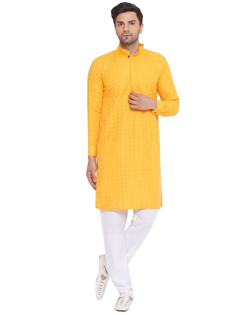 men embroidered mandarin neck long kurta 