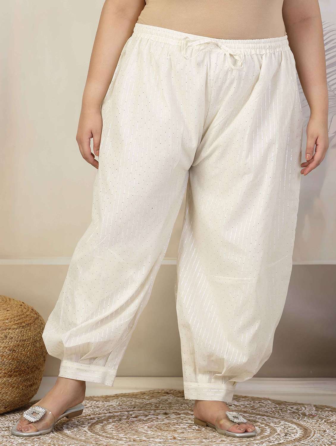women off white cotton salwar