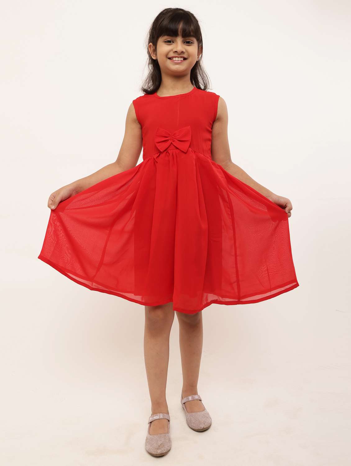 girl solid sleevless crepe frock