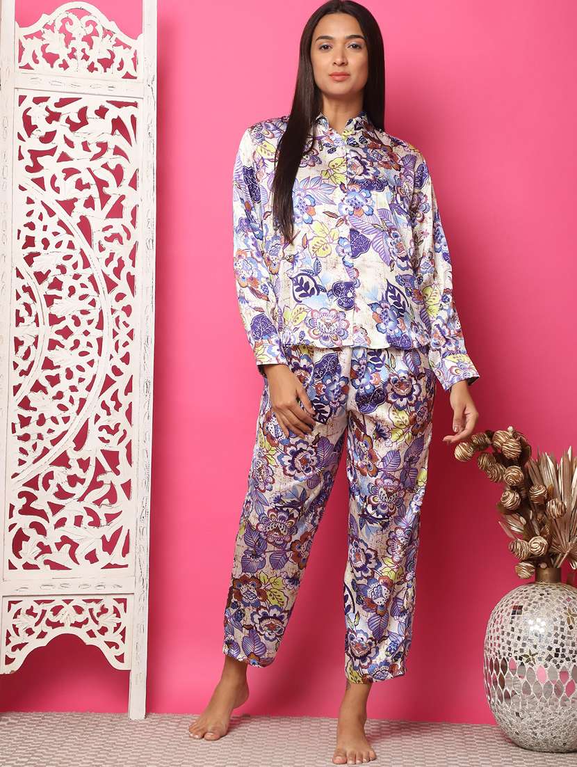 women off white satin printed nightwear set
