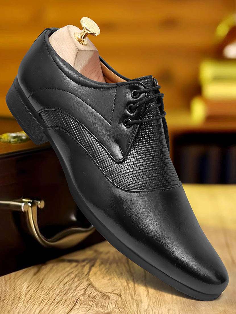 men black lace-up derby shoes