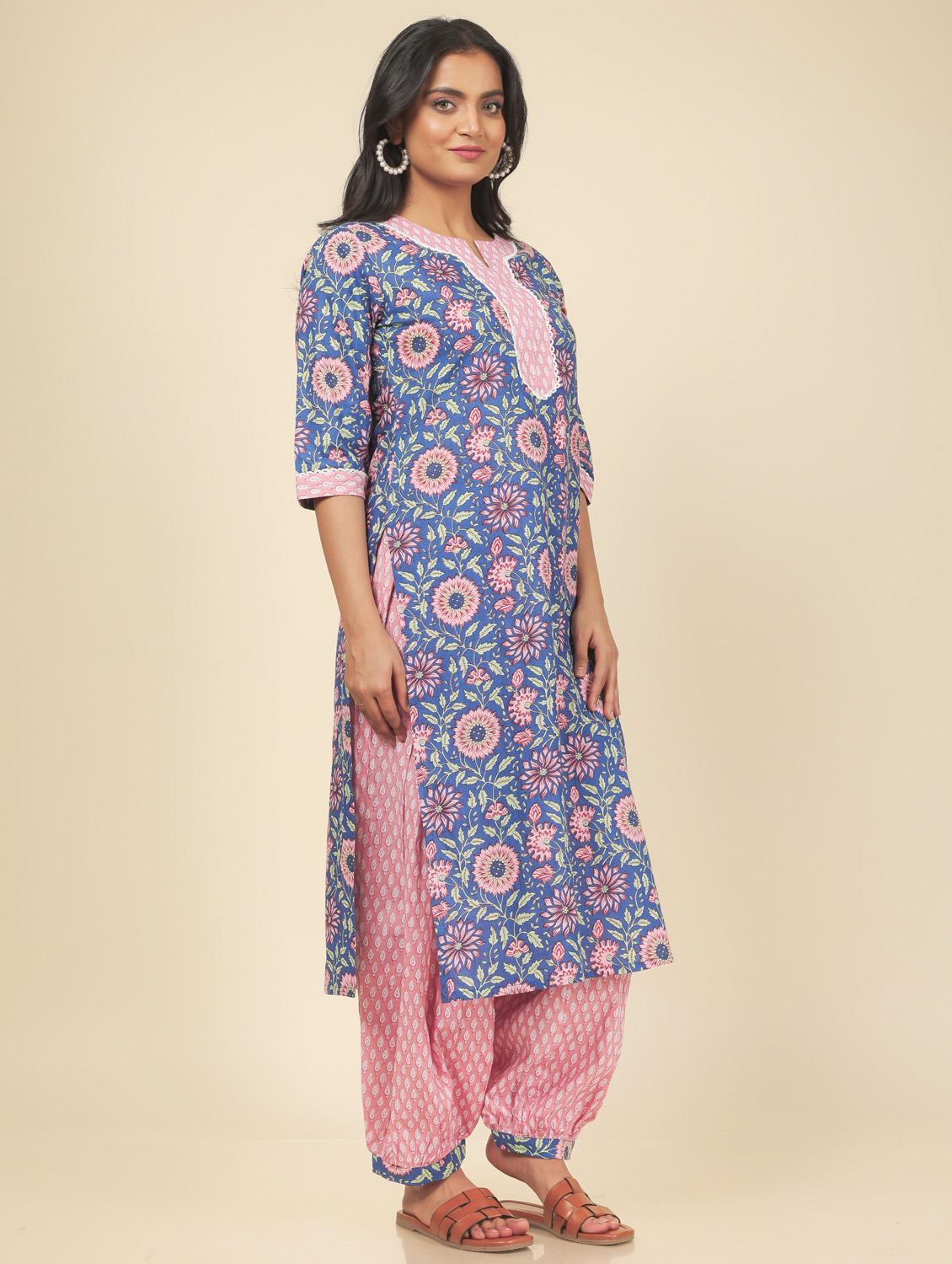 women three quarter sleeve straight kurta - 21482539 - Standard Image - 1