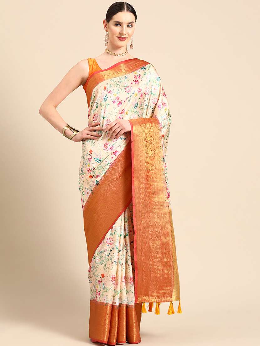  women self-design bordered saree with blouse