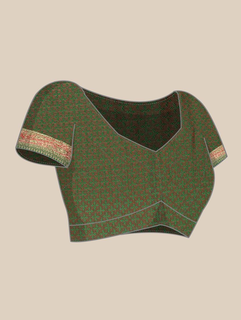 women self design banarasi saree with blouse - 21486252 - Standard Image - 4