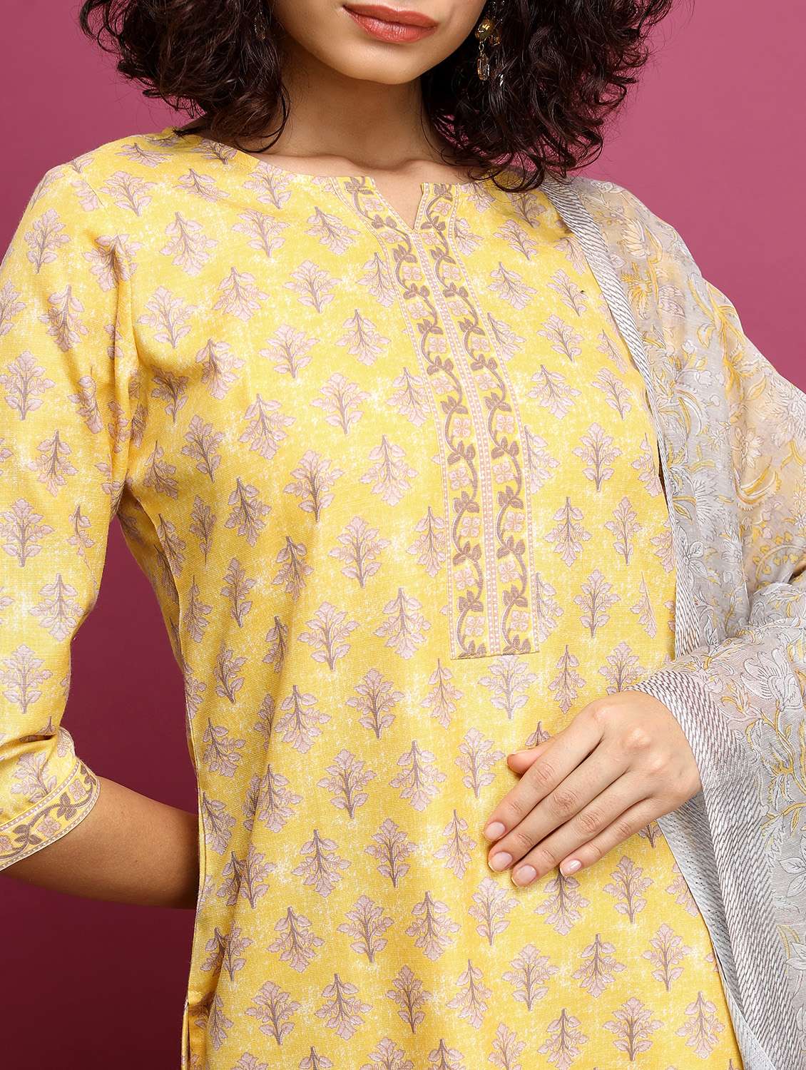 women kurta palazzo set with dupatta - 21486414 -  Standard Image - 4