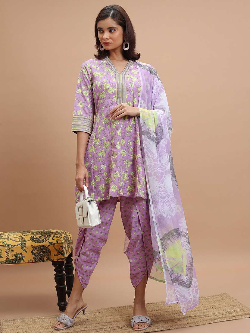women laveneder dhoti kurta set with dupatta